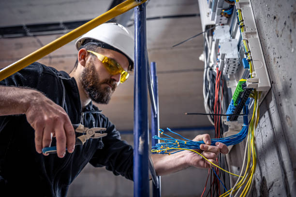 Best Licensed Electrician  in Normal, IL