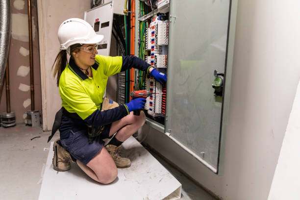 Best Local Electrician Companies  in Normal, IL